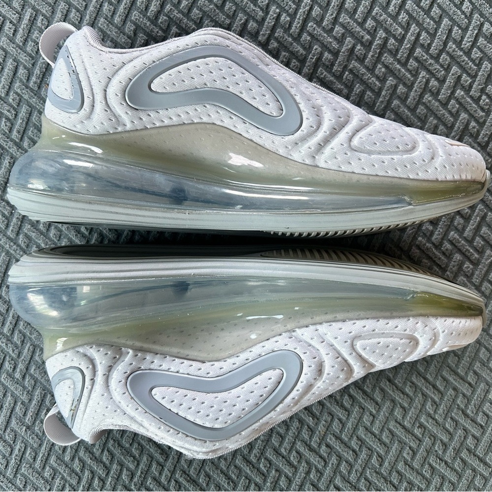 Nike Air Max 720 Vast Wolf Grey Women’s Size 7.5 - Picture 6 of 9